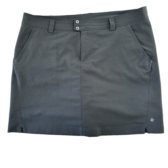 COLUMBIA Women's Omni Shade Gray Skorts Size 14 - Picture 1 of 14